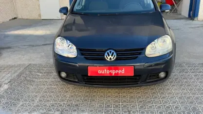 Usado VW Golf IV Highline 140 CV (102 kW) 2006 Gris