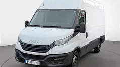 Blanco Usado 2022 Iveco Daily Berlina | 21.273 € (Buen precio)
