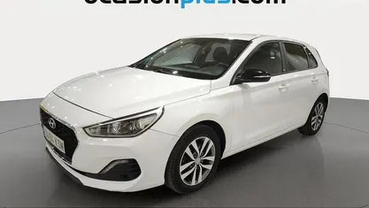 Usado Hyundai i30 GO! 120 CV (88 kW) 2018 Blanco Utilitario