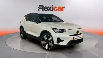 Usado Volvo XC40 Core 169 kW (231 CV) 2023 Blanco SUV