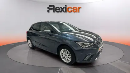 Usado Seat Ibiza Style 116 CV (85 kW) 2025 Gris Utilitario