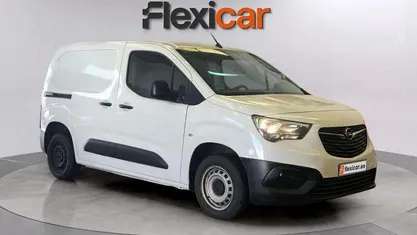 Usado Opel Combo Selective 103 CV (75 kW) 2021 Monovolumen