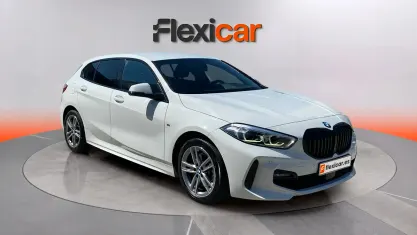 Usado BMW 118 150 CV (110 kW) 2023 Blanco Berlina