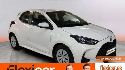 Begagnad Toyota Yaris Hybrid Active 116 HK (85 kW) 2022 Vit Halvkombi