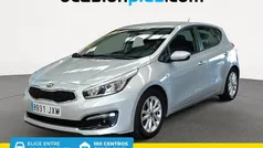 Gris plata Usado 2017 Kia Ceed GT Utilitario | 10.380 € (Precio justo)