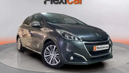 Usado Peugeot 208 Style 75 CV (55 kW) 2016 Utilitario