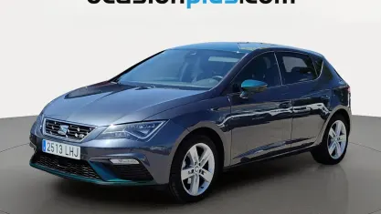 Usado Seat Leon FR 130 CV (95 kW) 2020 Gris Utilitario