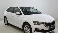 Blanco Usado 2023 Skoda Scala Selection Utilitario | 15.400 € (Precio justo)
