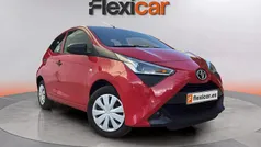 Rojo Usado 2022 Toyota Aygo X-play Utilitario | 11.790 € (Buen precio)