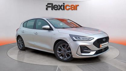 Usado Ford Focus ST-Line 125 HP (91 kW) 2023 Cinzento Sedan