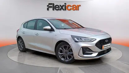Używany Ford Focus ST-Line 125 KM (91 kW) 2023 Szary Sedan/Limuzyna