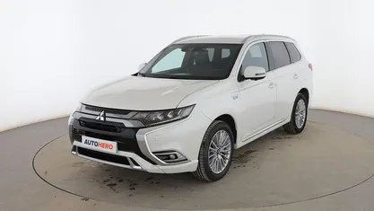 Usado 2018 Mitsubishi Outlander P-HEV SUV | 21.099 € (Precio justo)