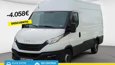 Blanco Usado 2022 Iveco Daily Berlina | 23.390 € (Precio justo)