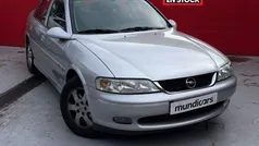 Usado 2001 Opel Vectra Elegance Berlina | 2990 €