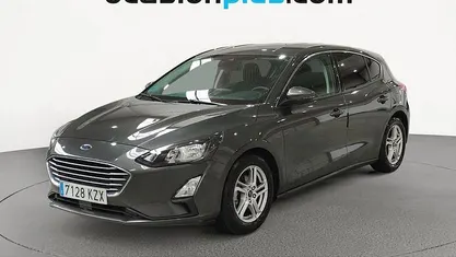 Usado Ford Focus Trend+ 125 CV (91 kW) 2019 Gris Utilitario
