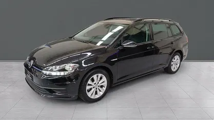 Usado VW Golf VII Advance 131 CV (96 kW) 2019 Negro Familiar