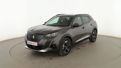 Usado Peugeot 2008 Allure 131 CV (96 kW) 2021 Gris SUV