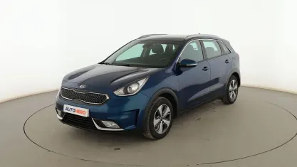 Usado Kia Niro 141 CV (103 kW) 2017 Azul SUV