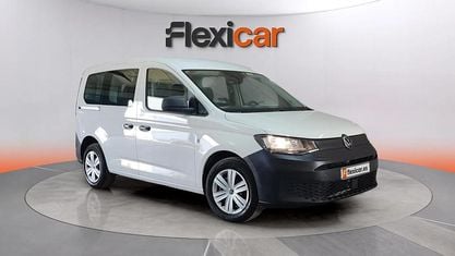 Usado VW Caddy California 102 CV (75 kW) 2023 Blanco Monovolumen