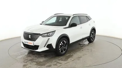 Usado Peugeot 2008 Allure 131 CV (96 kW) 2023 Blanco SUV