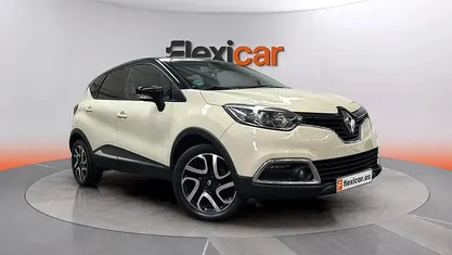 Usado Renault Captur Zen 90 CV (66 kW) 2016 SUV