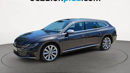 Usado VW Arteon Elegance 150 CV (110 kW) 2022 Gris Familiar