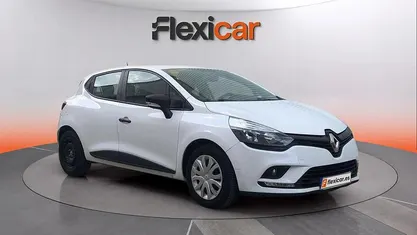 Usado Renault Clio IV Business 90 CV (66 kW) 2018 Blanco Berlina