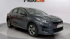 Gris Usado 2023 Kia XCeed SUV | 17.990 € (Precio justo)