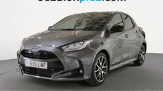 Gris Usado 2021 Toyota Yaris Hybrid Style Utilitario | 18.628 € (Precio justo)