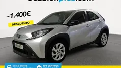 Usado 2024 Toyota Aygo Play Utilitario | 15.400 € (Precio justo)
