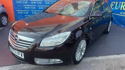 Usado Opel Insignia Essentia 110 CV (80 kW) 2011 Berlina