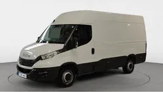 Blanco Usado 2023 Iveco Daily Berlina | 26.091 € (Buen precio)
