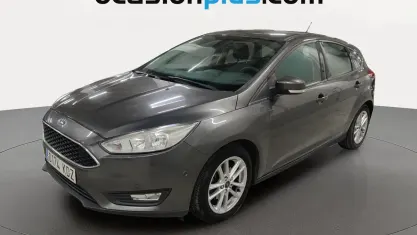 Usado Ford Focus Business Edition 120 CV (88 kW) 2017 Gris Utilitario