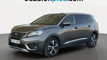 Usado Peugeot 5008 Allure 131 CV (96 kW) 2017 Gris plata SUV
