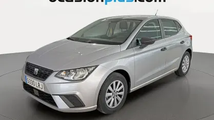 Usado Seat Ibiza Reference 80 CV (58 kW) 2021 Gris plata Utilitario