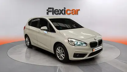 Usado BMW 218 150 CV (110 kW) 2016 Blanco Familiar