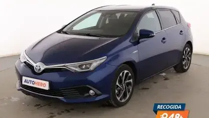 Usado Toyota Auris Hybrid Active 136 CV (100 kW) 2015 Azul Berlina