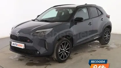 Usado Toyota Yaris Cross Sport 131 HP (96 kW) 2025 Cinzento SUV