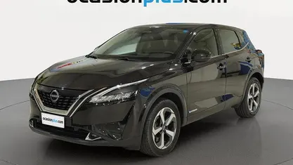 Käytetty Nissan Qashqai Acenta 190 HP (139 kW) 2024 Musta Katumaasturi