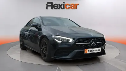 Usado Mercedes CLA200 163 CV (119 kW) 2023 Negro Berlina
