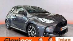 Usado 2021 Toyota Yaris Hybrid Style Utilitario | 17.990 € (Precio justo)