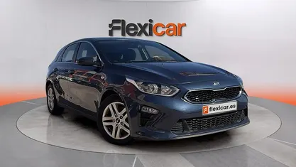 Usado Kia Ceed 140 CV (102 kW) 2020 Azul Utilitario