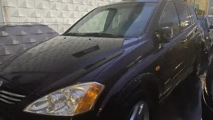 Usado SsangYong Kyron Limited 141 CV (103 kW) 2006 Marrón SUV