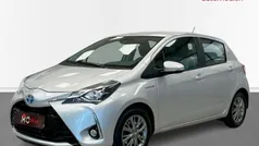 Gris Usado 2019 Toyota Yaris Hybrid Active Berlina | 15.500 € (Precio justo)