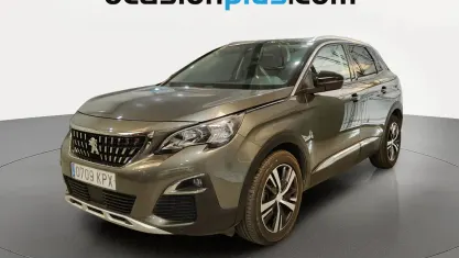 Usado Peugeot 3008 Allure 131 CV (96 kW) 2018 Gris SUV