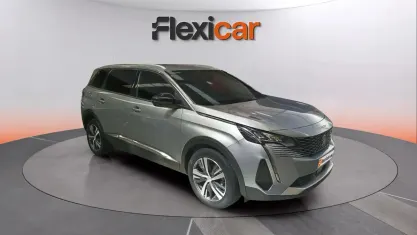 Usado Peugeot 5008 Active 131 CV (96 kW) 2023 Gris SUV