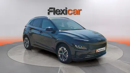 Usado Hyundai Kona Style 150 kW (204 CV) 2023 Gris SUV