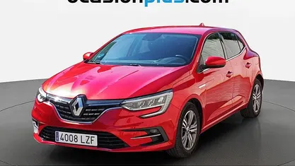 Usado Renault Mégane Zen 160 CV (117 kW) 2022 Rojo Utilitario