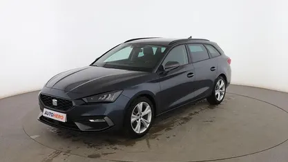 Usado Seat Leon FR 131 CV (96 kW) 2023 Gris Familiar