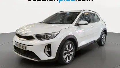 Usado Kia Stonic 101 CV (74 kW) 2024 Blanco SUV